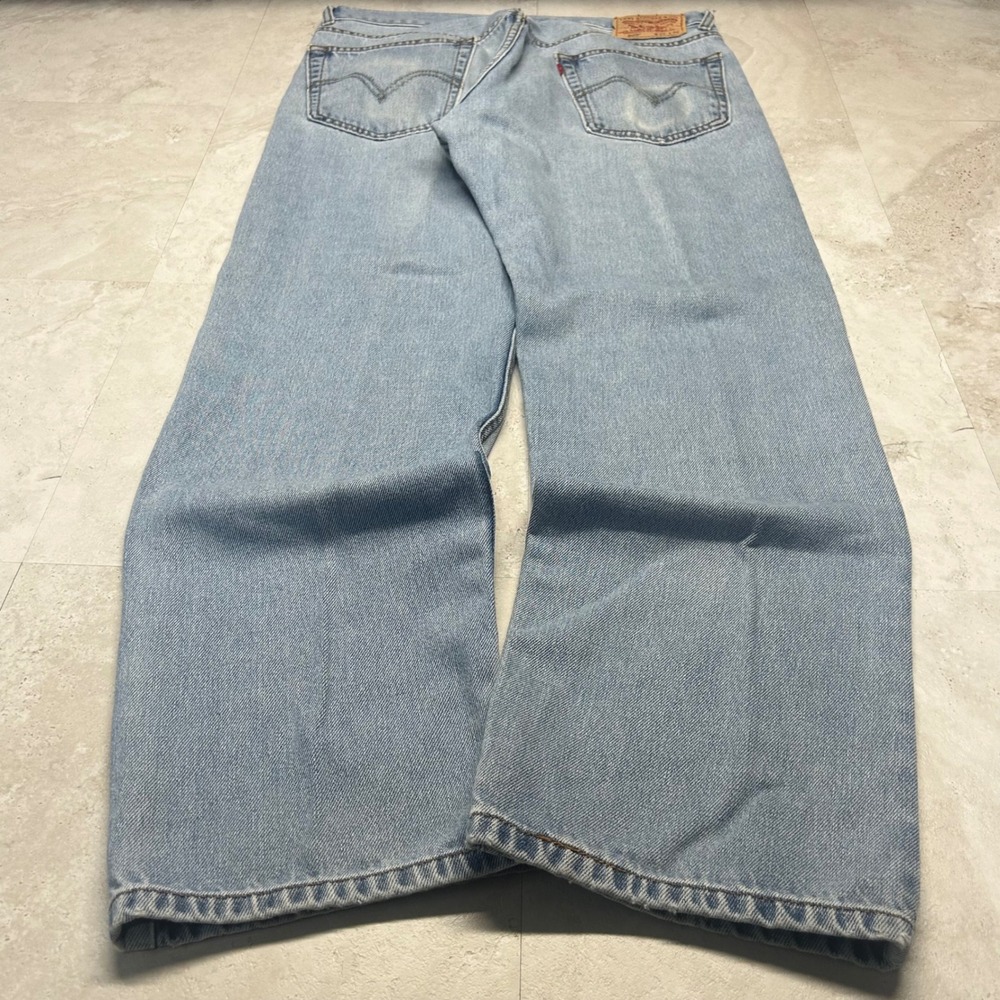 Levi's 505 Regular Fit Light Wash Men's 35x32 Blue Denim Straight Leg Jeans